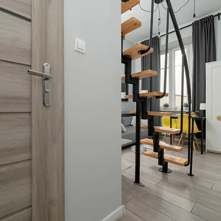 Apartmán Cozy Mielczarskiego With Mezzanine In By Renters *