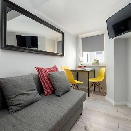 Apartmán Cozy Mielczarskiego With Mezzanine In By Renters