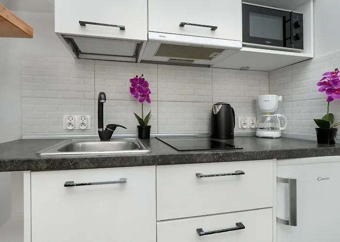 Cozy Mielczarskiego With Mezzanine In By Renters Łódź