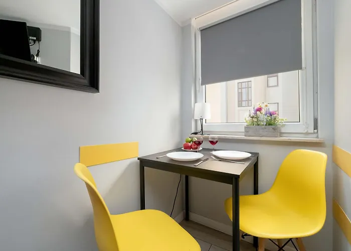 Apartamento Cozy Mielczarskiego With Mezzanine In By Renters Łódź