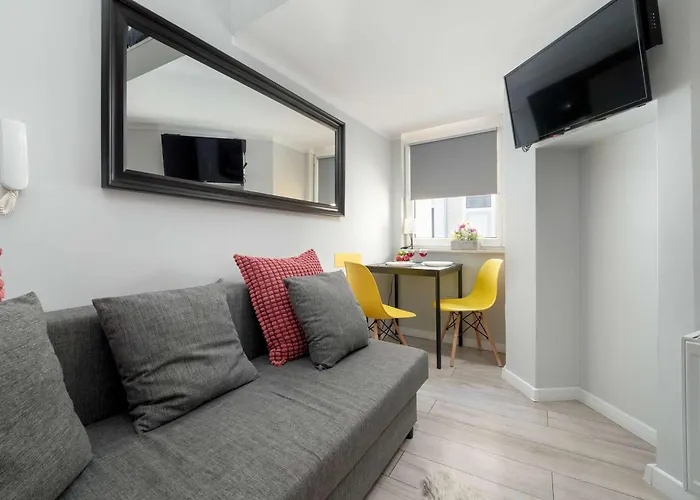 公寓 Cozy Mielczarskiego With Mezzanine In By Renters